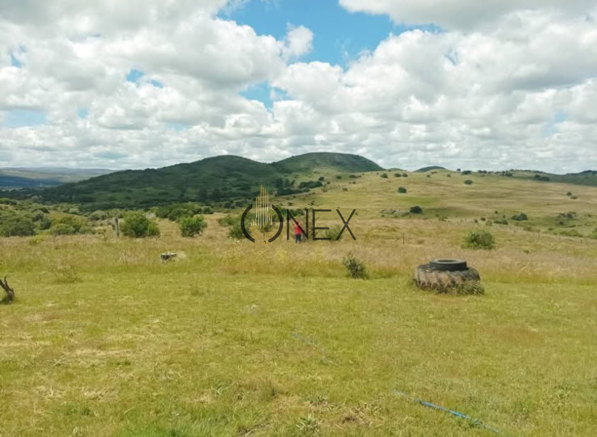 Chacra ID.3090 - Chacra en venta - Molles de Aiguá, Ruta 39 km 74  Chacra de 5 hectáreas con hermosas vistas panorámicas