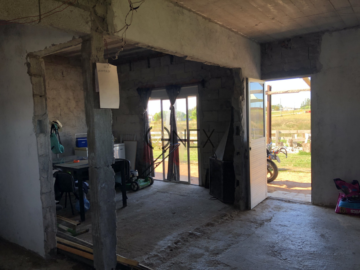 Chacra ID.2140 -  Se vende Chacra de 4ha más casa, sobre ruta 107. Canelón Chico.