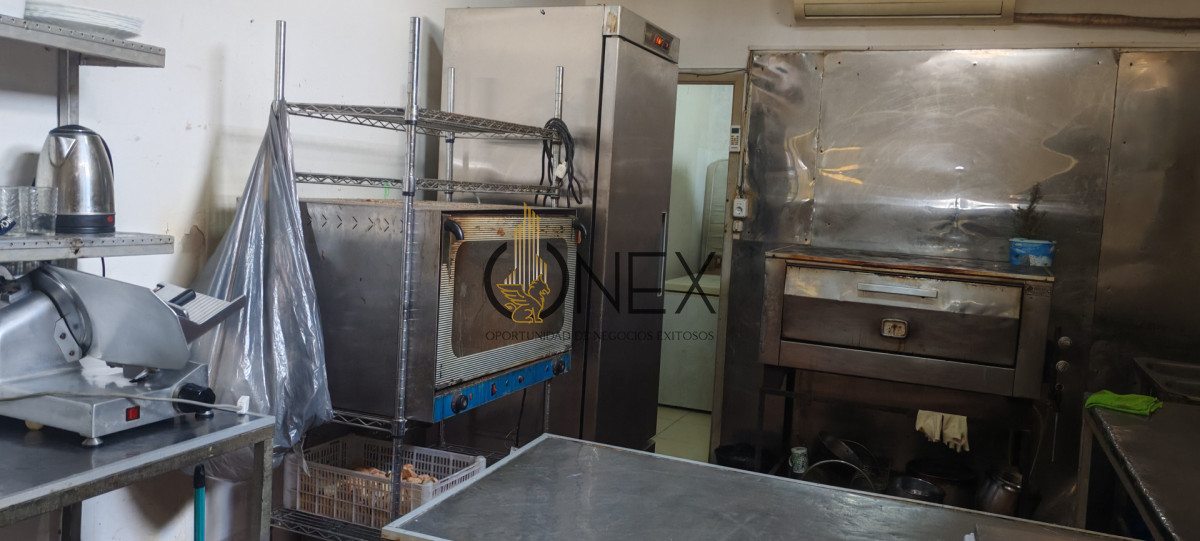 Local Comercial ID.3629 -  Se vende llave de local ubicado frente al costa urbana