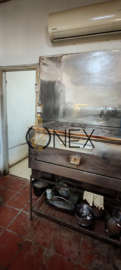 Local Comercial ID.3629 -  Se vende llave de local ubicado frente al costa urbana