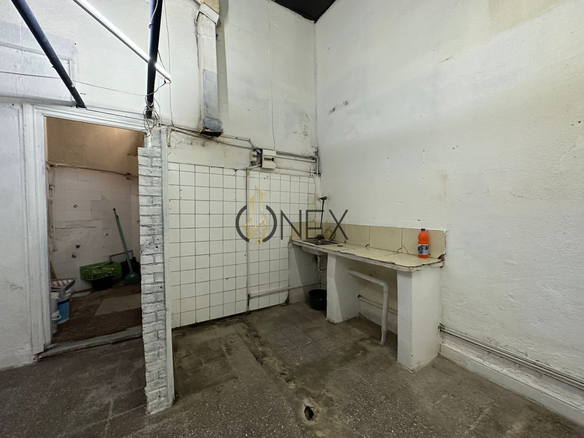Local Comercial ID.2161 - En Venta, Local Comercial, Tres Cruces