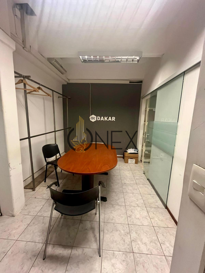 Local Comercial ID.2614 - Alquiler Local Comercial – Centro – Av. 18 de Julio
