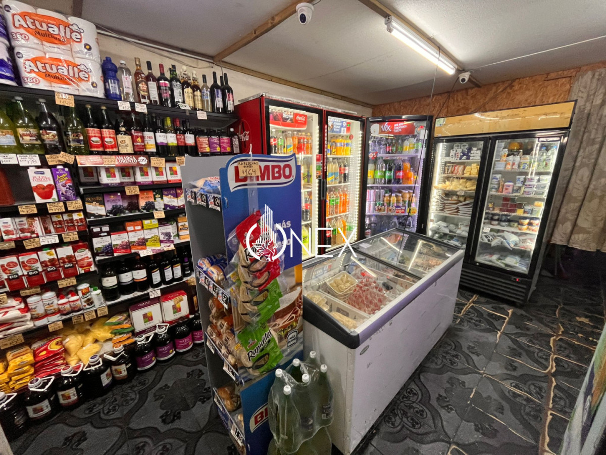 Local Comercial ID.4379 - Local en Paysandú, Dentro de la Ciudad