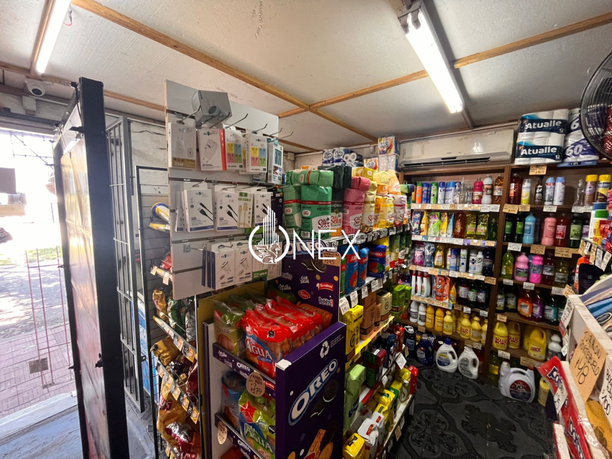 Local Comercial ID.4379 - Local en Paysandú, Dentro de la Ciudad