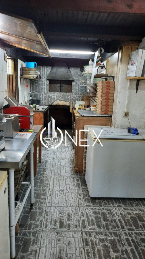 Local Comercial ID.4606 - Se vende llave de Pizzería en Salinas