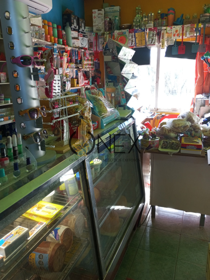 Local Comercial ID.3650 -  Se venden llaves de almacén en El Pinar