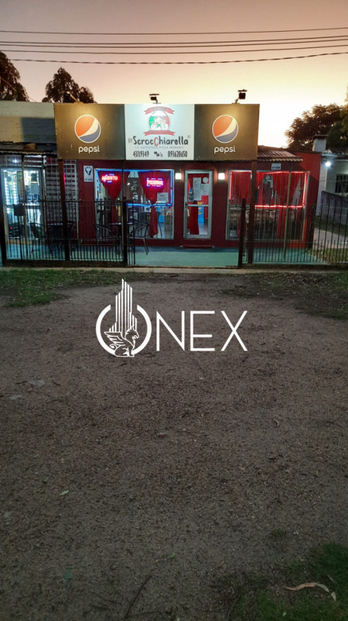 Local Comercial ID.4606 - Se vende llave de Pizzería en Salinas
