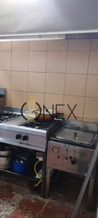 Local Comercial ID.3629 -  Se vende llave de local ubicado frente al costa urbana