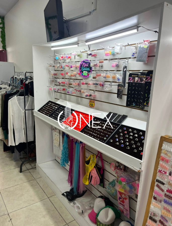 Local Comercial ID.4882 - Se vende las llaves de este local 