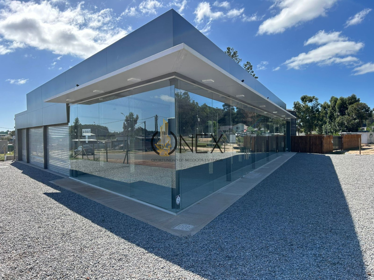 Local Comercial ID.3712 - Lanzamiento Exclusivo Comercial de 660 m2 en la Avenida, mas estratégica de Maldonado. 