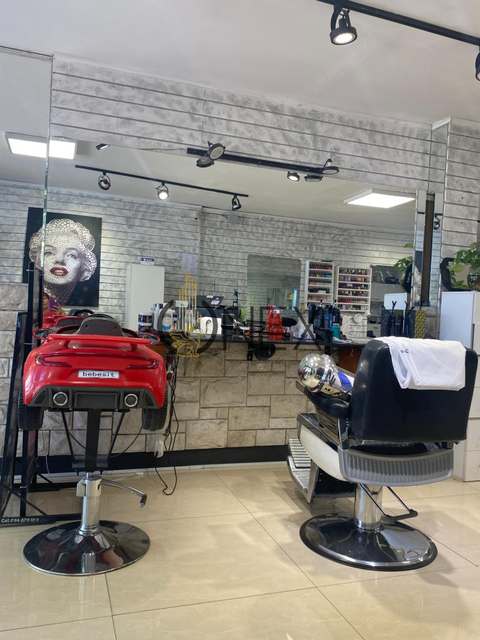 Local Comercial ID.2040 - Se vende llave de PELUQUERIA