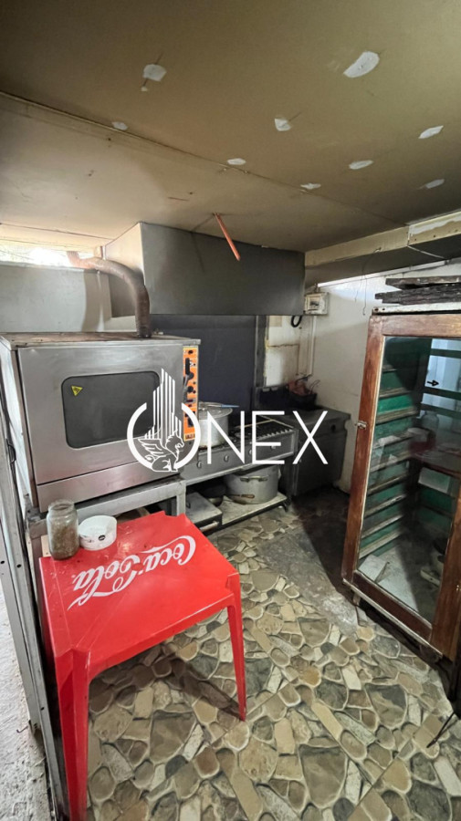 Local Comercial ID.4781 - ONEX VENDE AUTOSERVICE + CASA