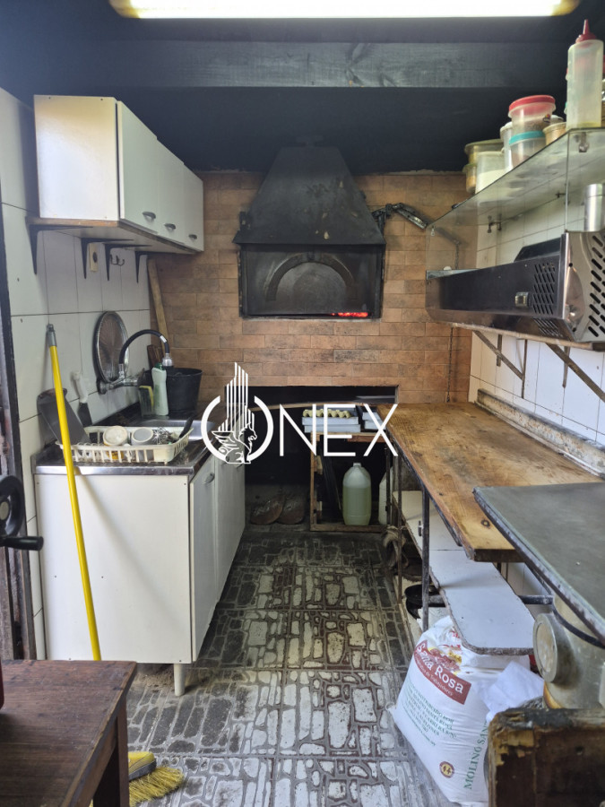 Local Comercial ID.4606 - Se vende llave de Pizzería en Salinas, Canelones 