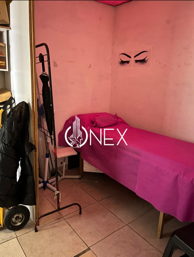 Local Comercial ID.4882 - Se vende las llaves de este local 