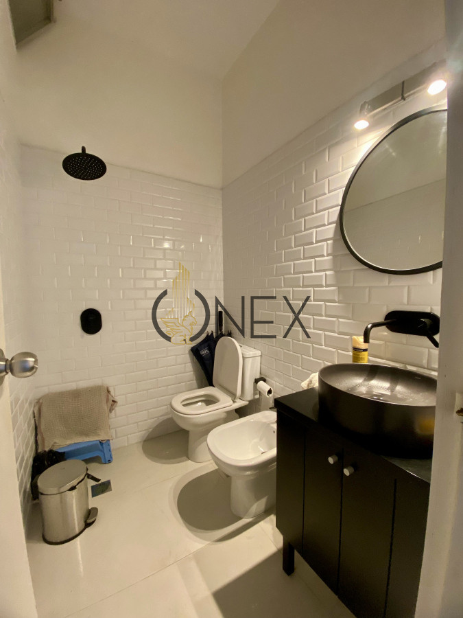 Local Comercial ID.1787 - Se vende local en Punta del Este. Atención dueños de negocios