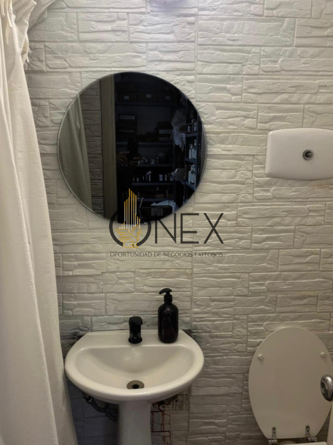 Local Comercial ID.4280 - Local comercial en alquiler. Península Punta del Este. Muy buen estado