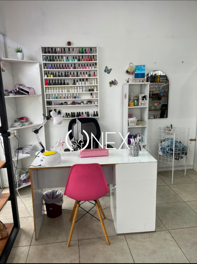 Local Comercial ID.4882 - Se vende las llaves de este local 