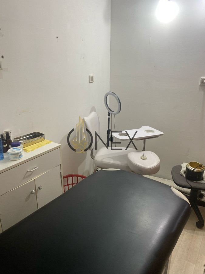 Local Comercial ID.2040 - Se vende llave de PELUQUERIA