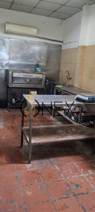 Local Comercial ID.3629 -  Se vende llave de local ubicado frente al costa urbana