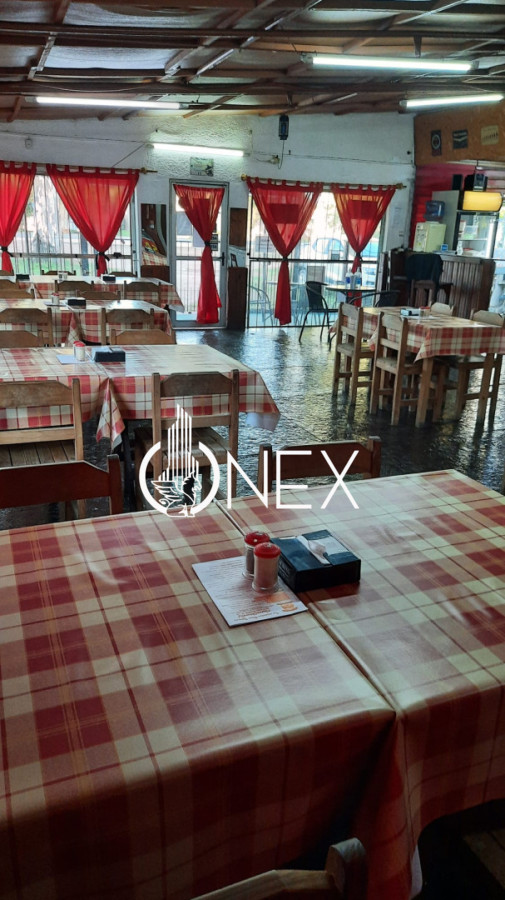 Local Comercial ID.4606 - Se vende llave de Pizzería en Salinas