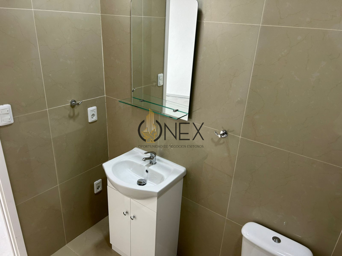 Local Comercial ID.3712 - Lanzamiento Exclusivo Comercial de 660 m2 en la Avenida, mas estratégica de Maldonado. 