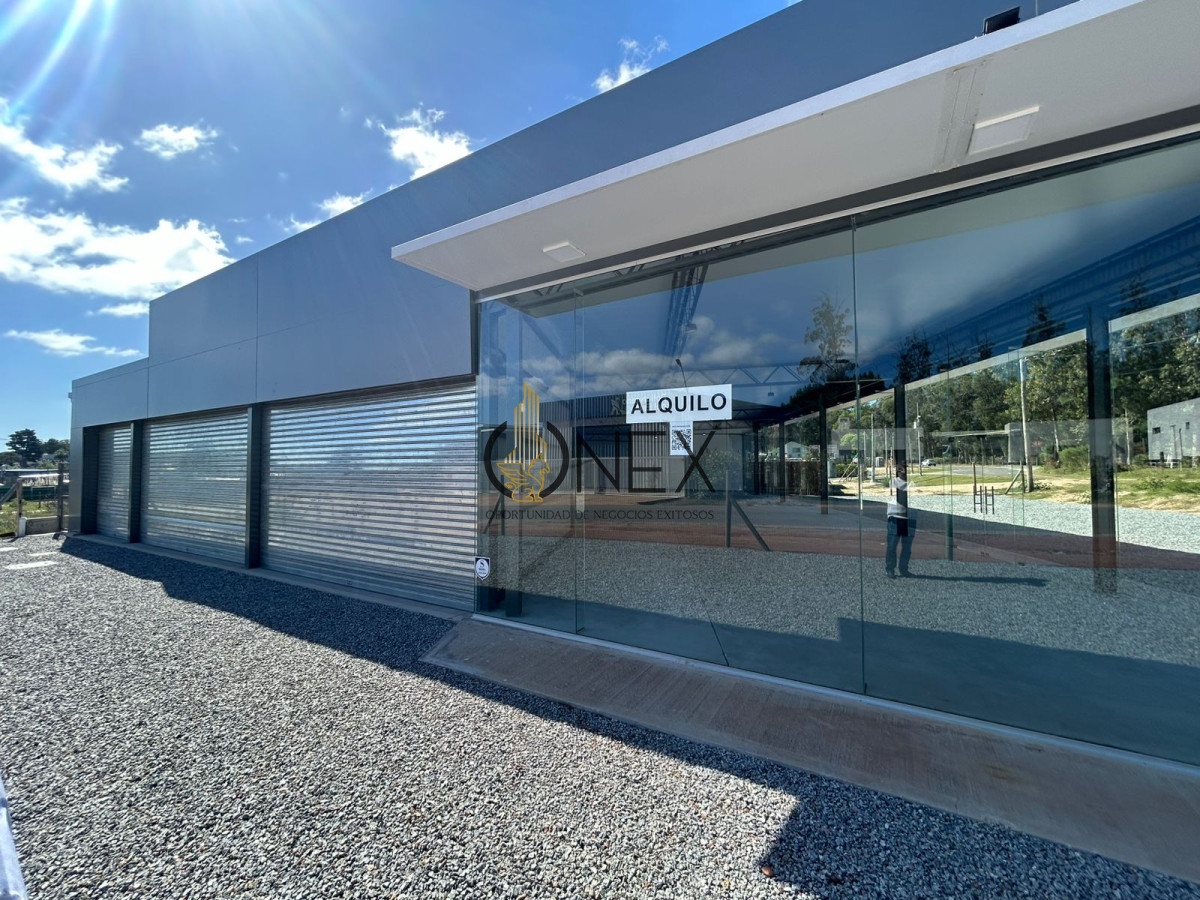 Local Comercial ID.3712 - Lanzamiento Exclusivo Comercial de 660 m2 en la Avenida, mas estratégica de Maldonado. 