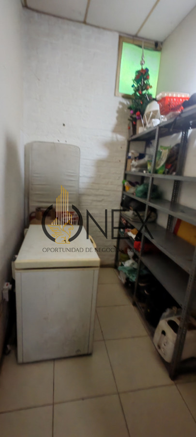 Local Comercial ID.3629 -  Se vende llave de local ubicado frente al costa urbana