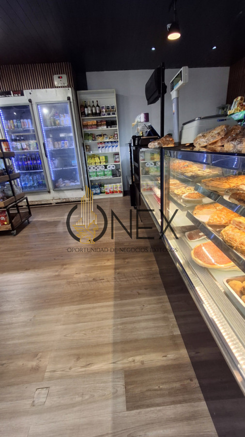 Local Comercial ID.3501 - Venta de Panadería Confitería en Carrasco 
