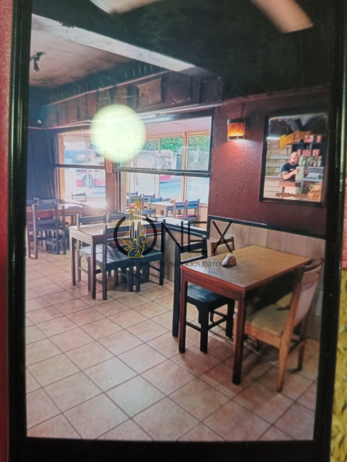 Local Comercial ID.4229 - Se vende Bar en Buceo , Montevideo. 