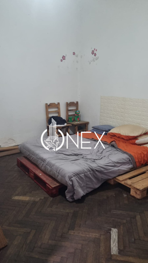 Local Comercial ID.4390 - Se vende llaves de Bar-Restaurante en Barrio Reus , Montevideo. Funcionando 