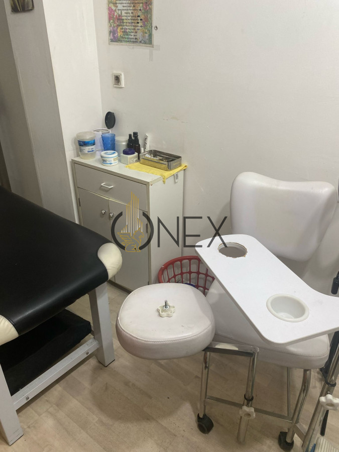 Local Comercial ID.2040 - Se vende llave de PELUQUERIA