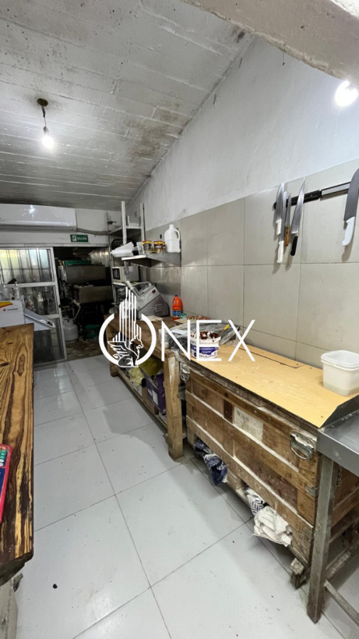 Local Comercial ID.4781 - ONEX VENDE AUTOSERVICE + CASA