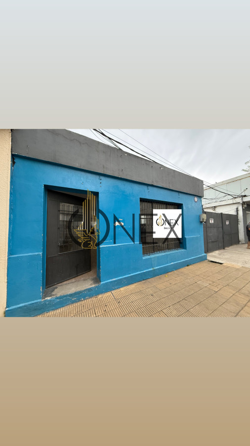 Local Comercial ID.3296 - Se alquila local comercial en el centro de la ciudad 