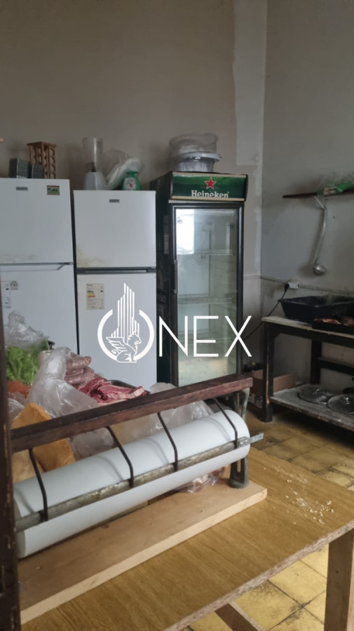 Local Comercial ID.4390 - Se vende llaves de Bar-Restaurante en Barrio Reus , Montevideo. Funcionando 