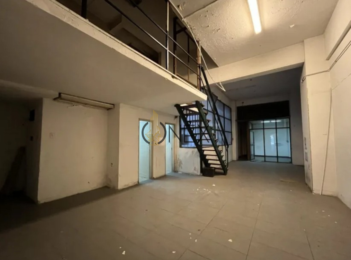Local Comercial ID.2580 - Local Comercial en Alquiler 2 Pisos en 18 de Julio