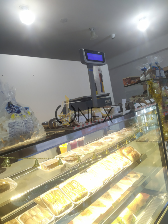 Local Comercial ID.1490 - Venta de llave de negocio en pleno Pocitos sin gastos comunes al pié de un edificio