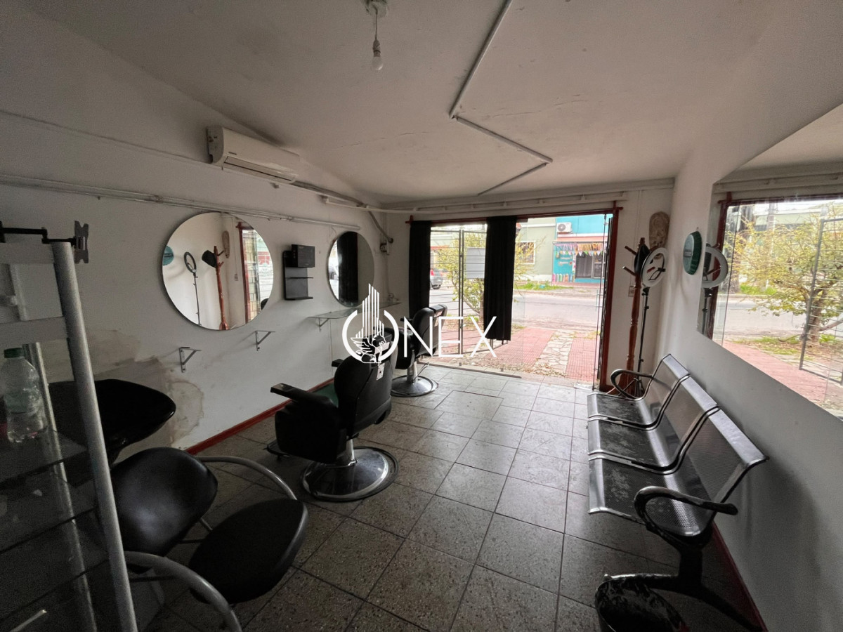Local Comercial ID.4909 - Barberia lista para comenzar