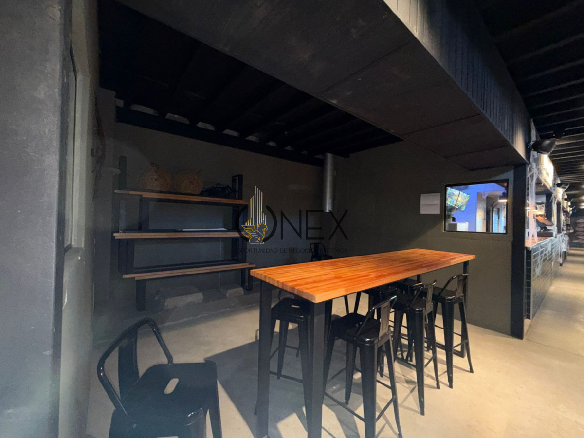 Local Comercial ID.3447 - Alquiler de local en Atlántida.