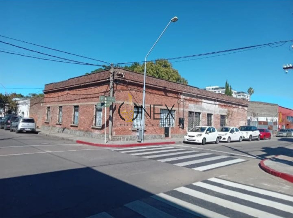 Local Comercial ID.4279 - Local centrico en alquiler anual 