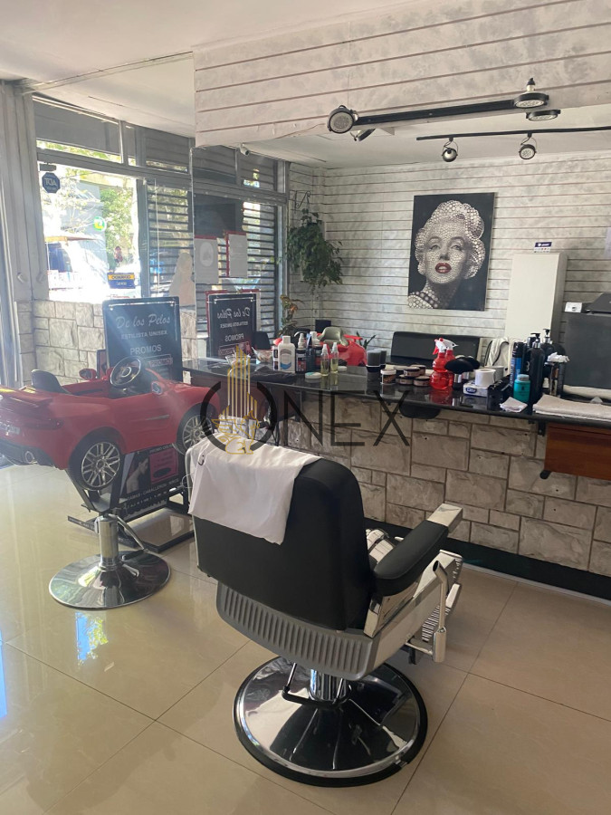 Local Comercial ID.2040 - Se vende llave de PELUQUERIA