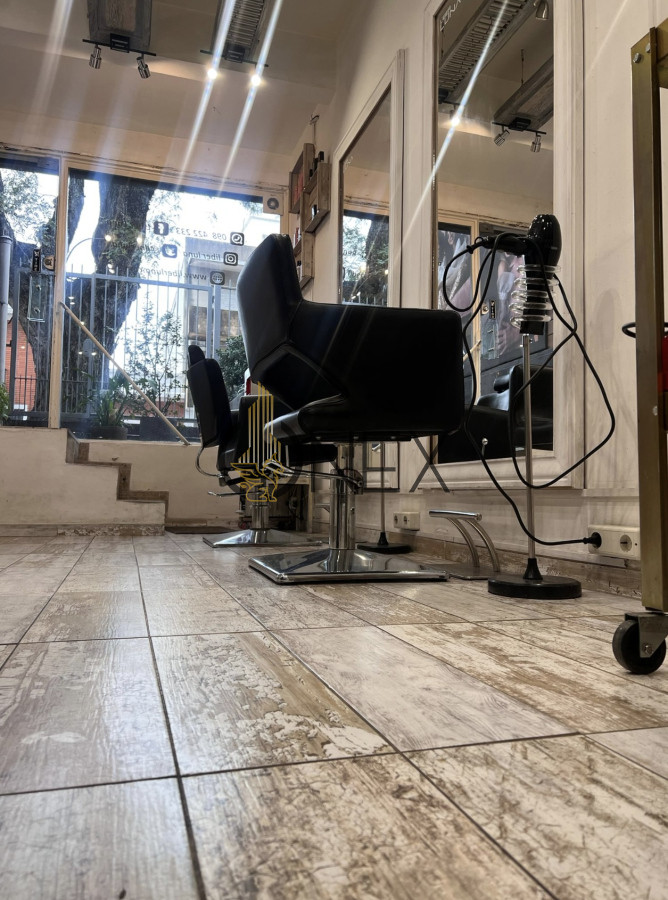 Local Comercial ID.1460 - Alquiler de local en Parque Batlle