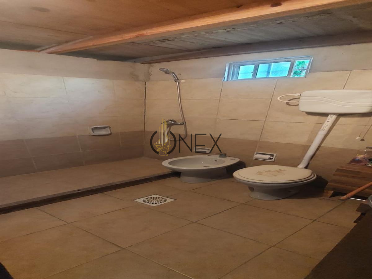 Local Comercial ID.903 - OPORTUNIDAD DE ALQUILER DE LOCAL CON MUCHO POTENCIAL EN  SALINAS SUR !!!!?