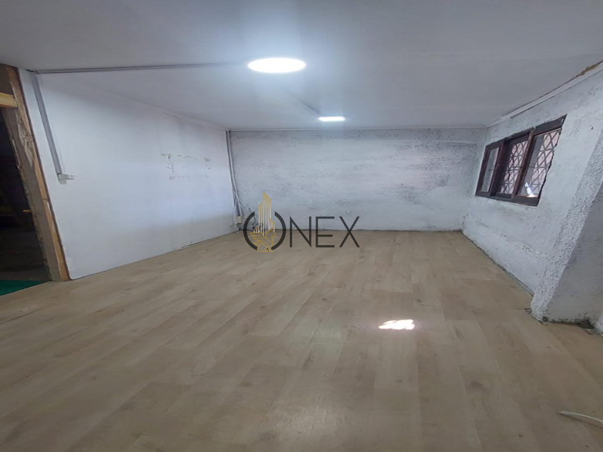 Local Comercial ID.903 - OPORTUNIDAD DE ALQUILER DE LOCAL CON MUCHO POTENCIAL EN  SALINAS SUR !!!!?