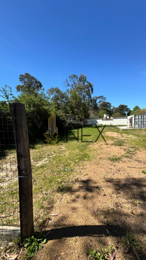 Terreno ID.3351 - Vendo terreno en la floresta sur
