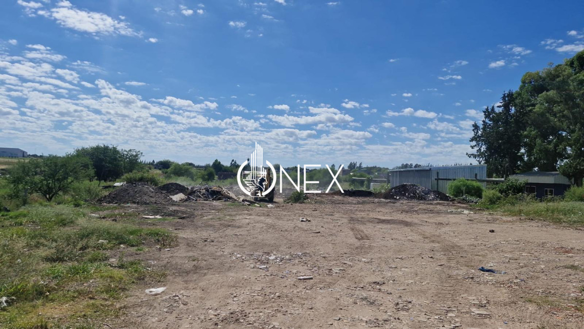 Terreno ID.4001 - Terreno en Venta en Avenida Bulevar Gral. Artigas
