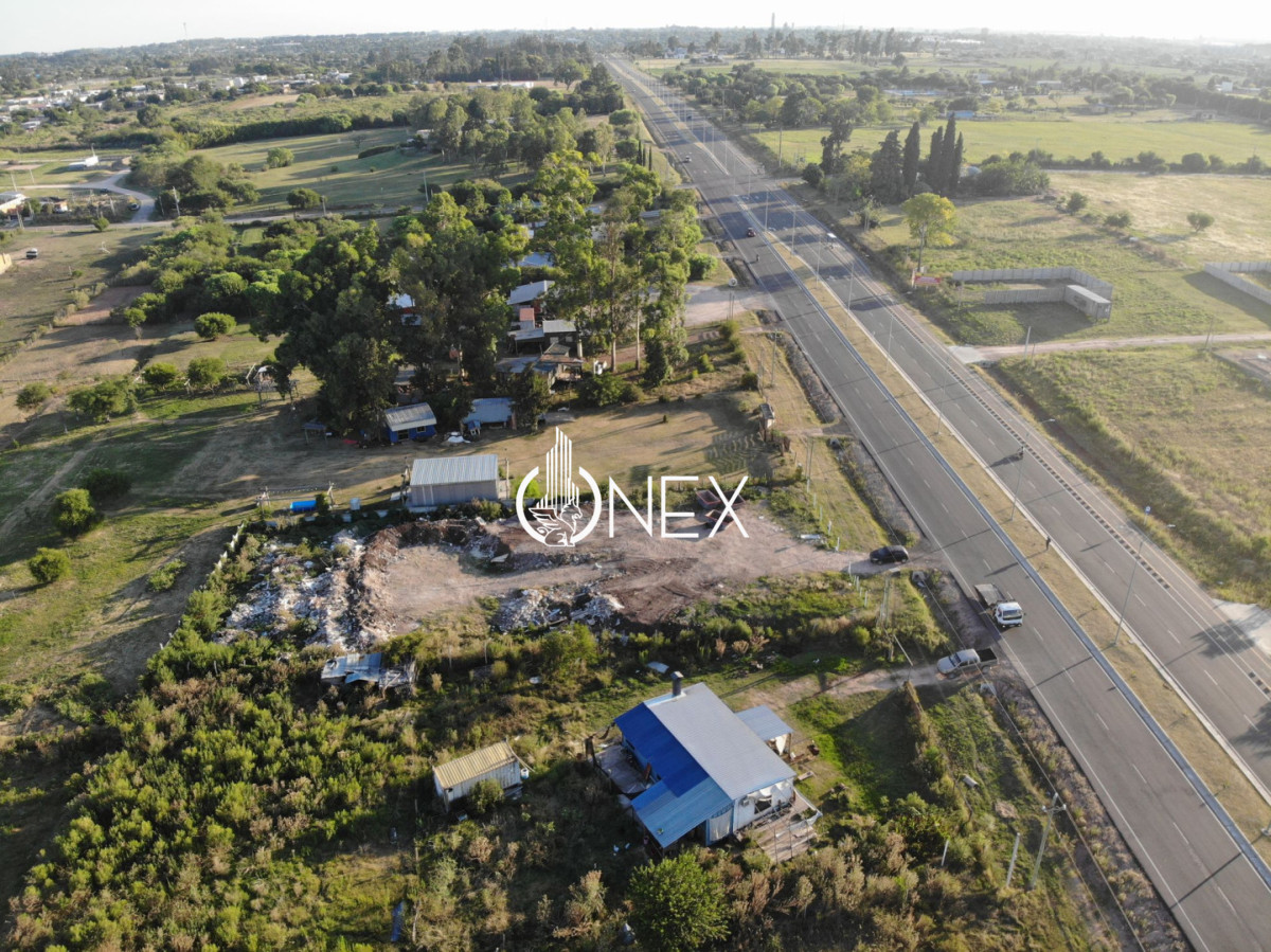 Terreno ID.4001 - Terreno en Venta en Avenida Bulevar Gral. Artigas