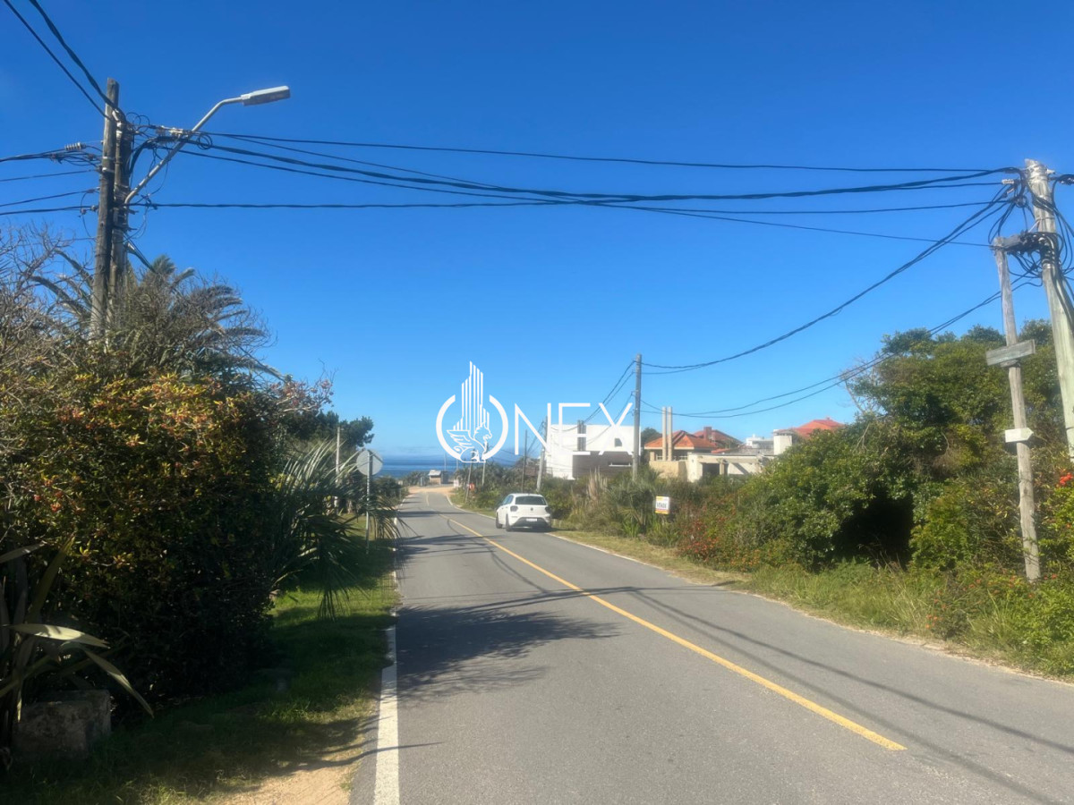 Terreno ID.4560 - Venta terreno a dos cuadras de la playa , La Pedrera.