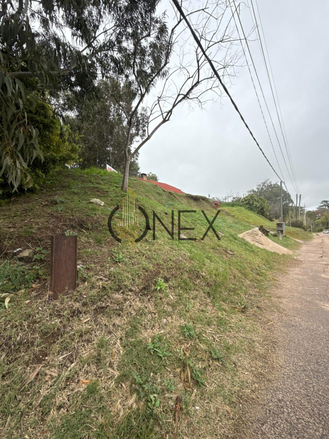 Terreno ID.3096 - Se vende terreno frente a ruta interbalnearia en Atlántida