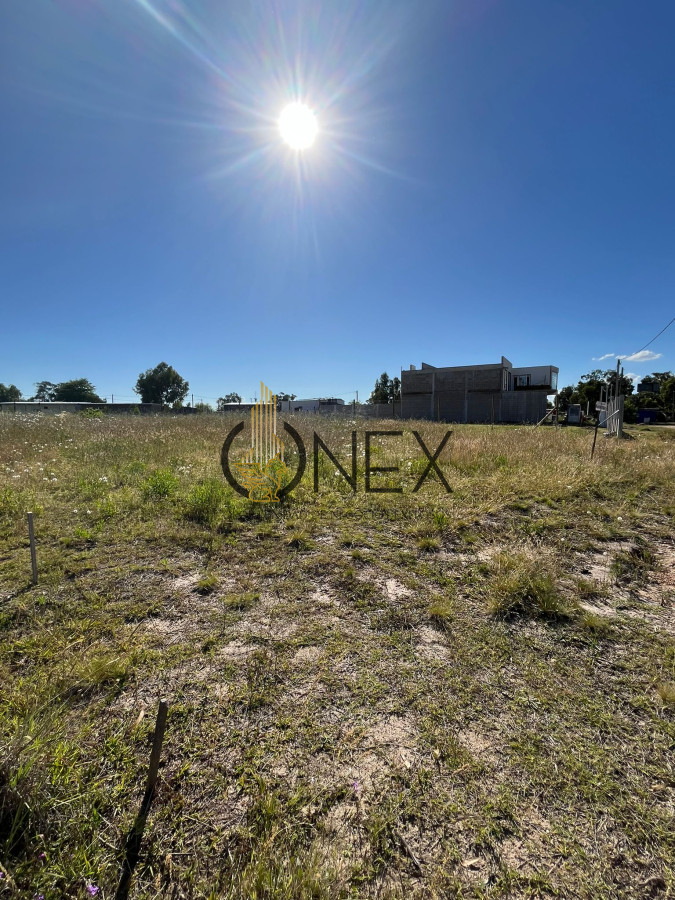 Terreno ID.3705 - Se vende terreno , en Estación Atlántida.