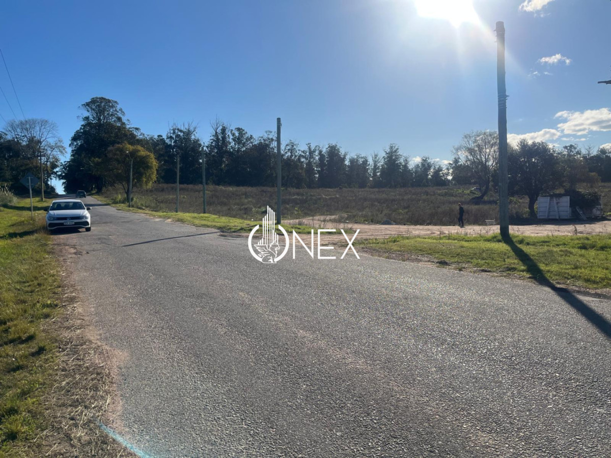 Terreno ID.4513 - Vendo terreno en Barrio Golf de 1.577 m2 , entrega 50% y financia el resto.